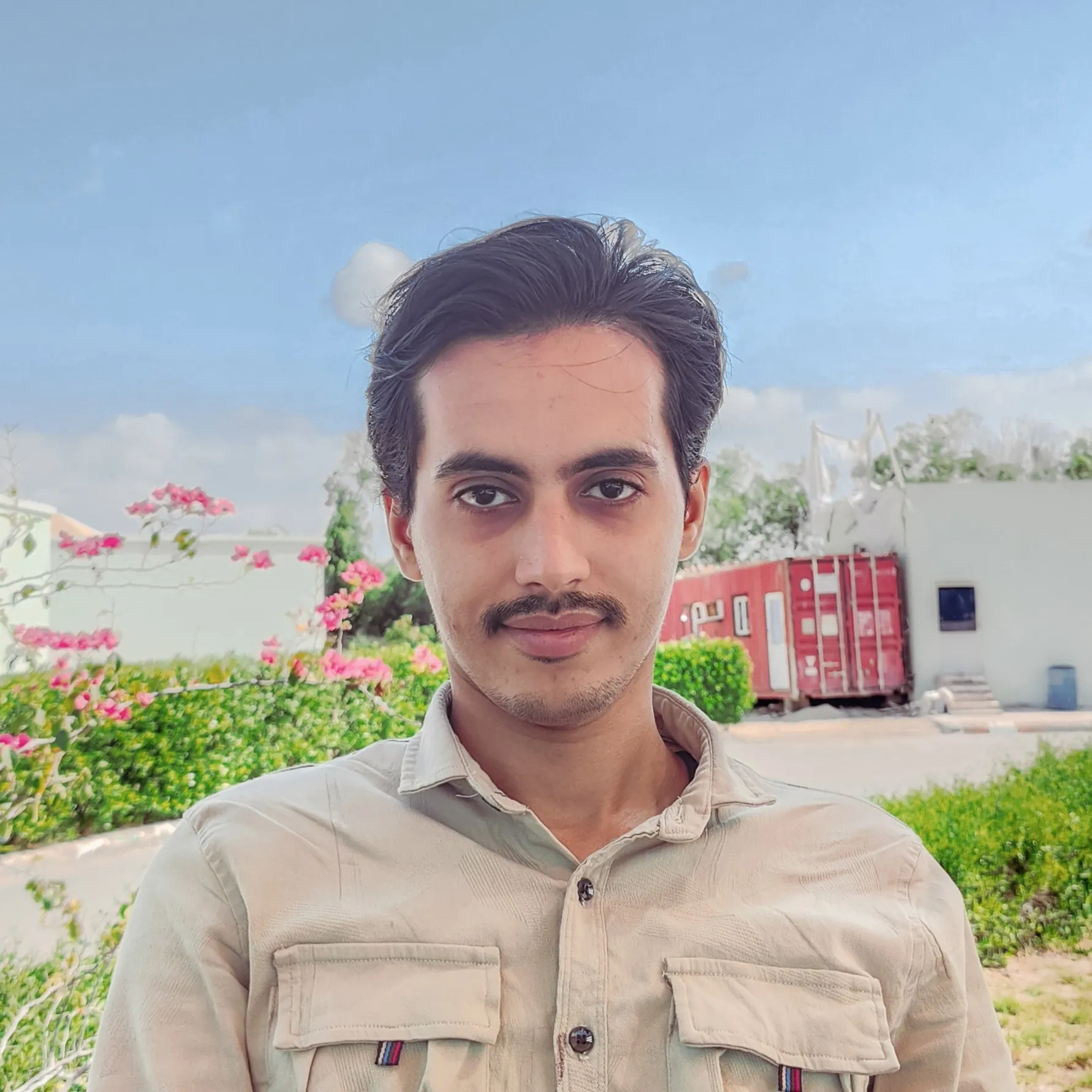 معتز شكري